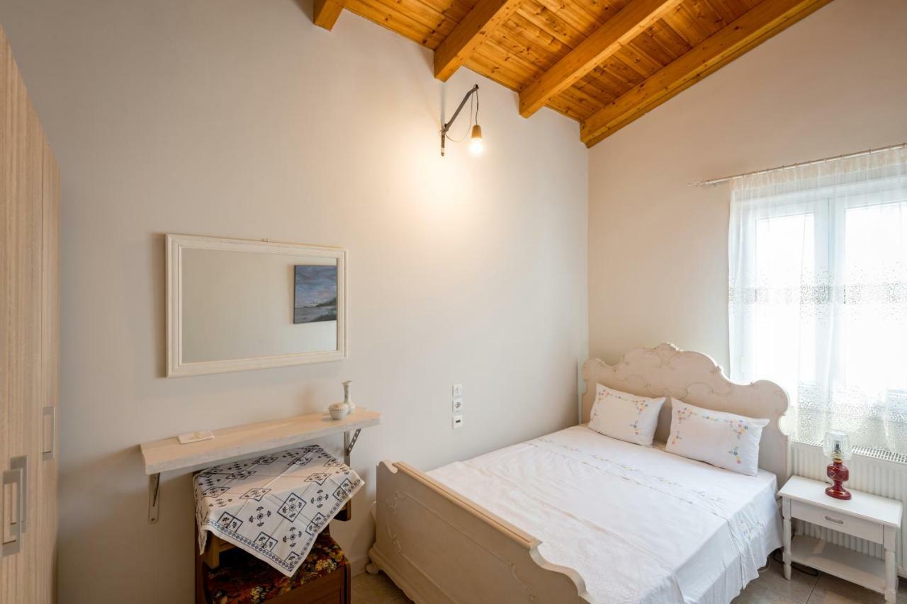 Kiko, The Coastline House Villa Kato Achaia Exterior photo